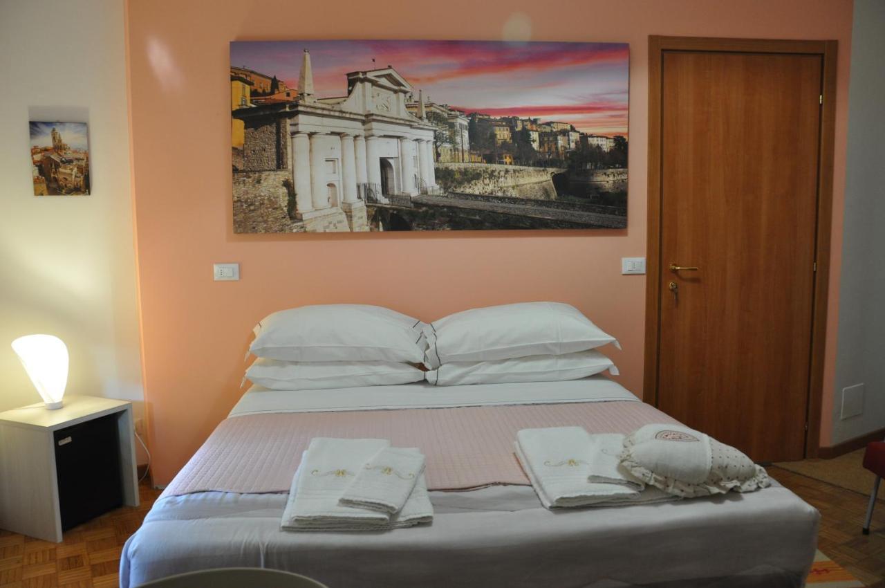 Citywalls Guest House Бергамо Экстерьер фото
